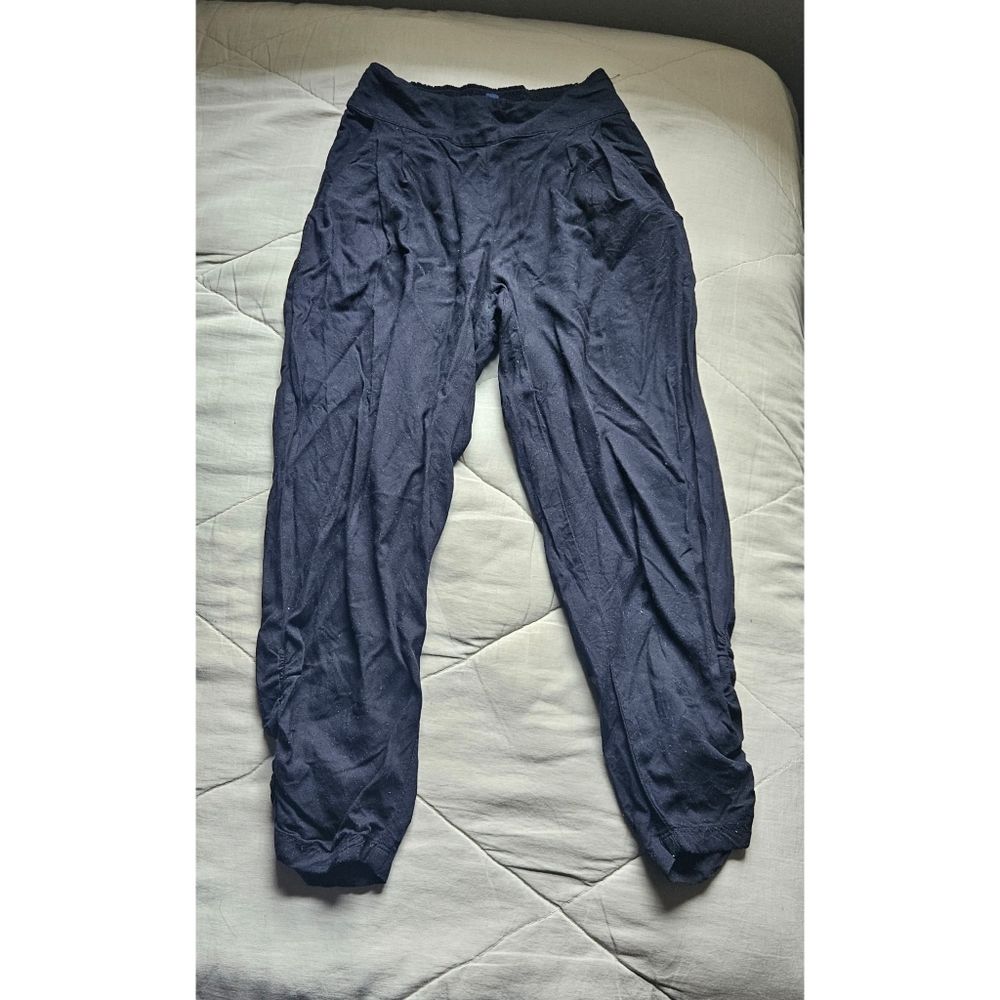AMERICAN EAGLE Black Soft Pants Crop length Ruched Side XXS AE